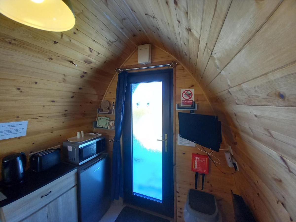 Hillside Camping Pods And Shepherd'S Hut Wick  Kültér fotó