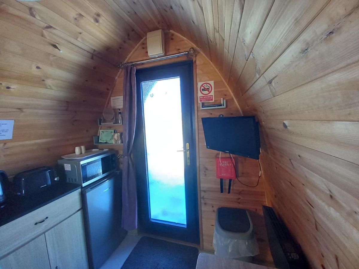 Hillside Camping Pods And Shepherd'S Hut Wick  Kültér fotó